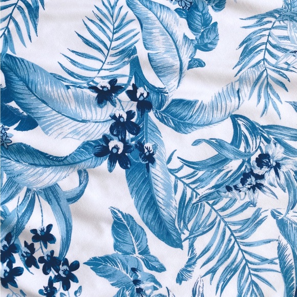 Tommy Bahama Women’s Golf Tank Top Quarter Zip Pull On - Picture 5 of 7